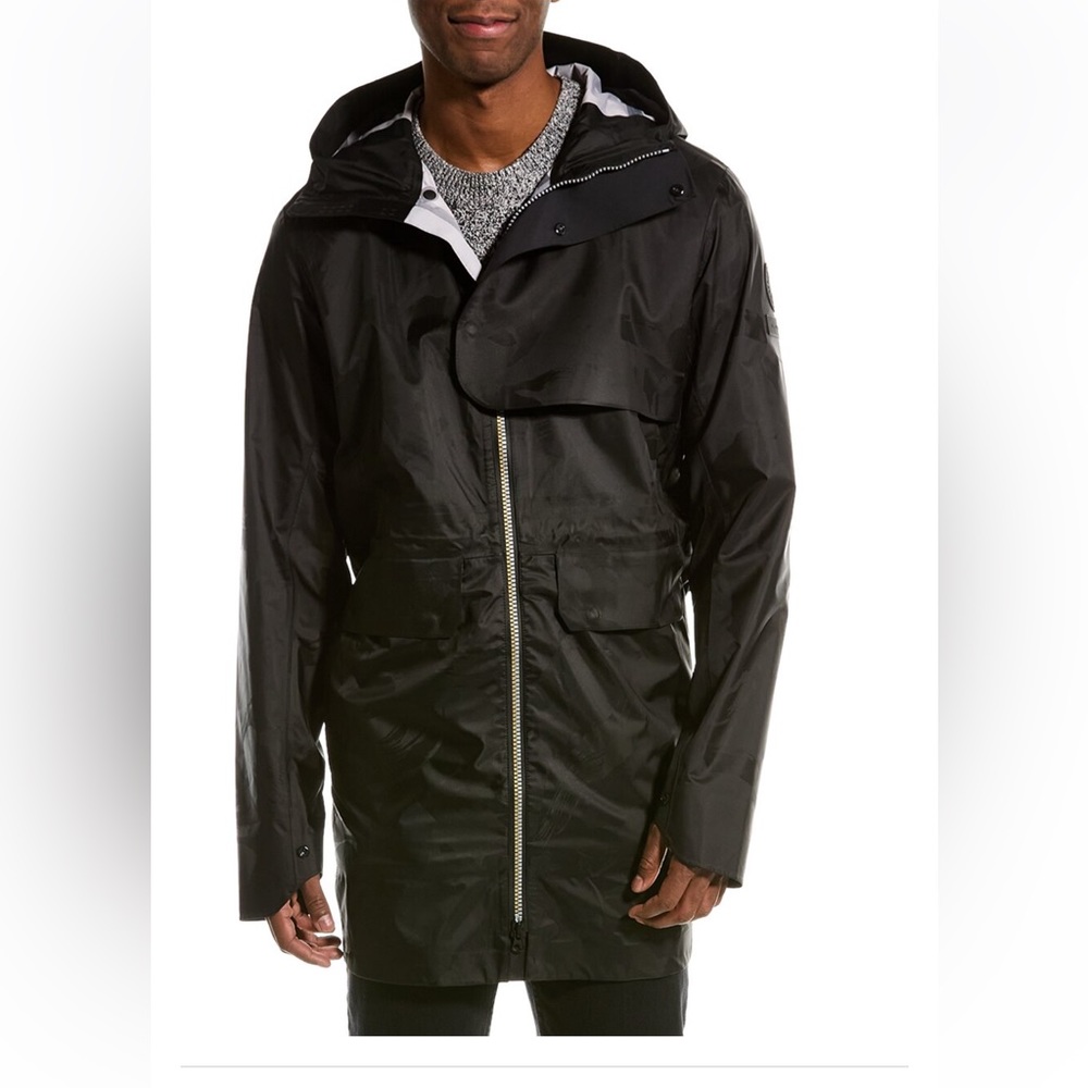 New CANADA GOOSE BLACK LABEL “want les essentials” Packable rain coat size S